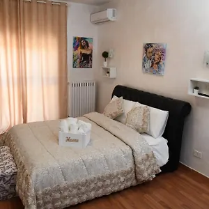 Casa Donna Di Cuori , Fiumicino Włochy